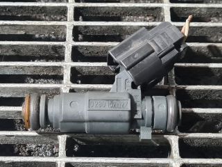 bontott PEUGEOT 2008 Porlasztó (1 db)