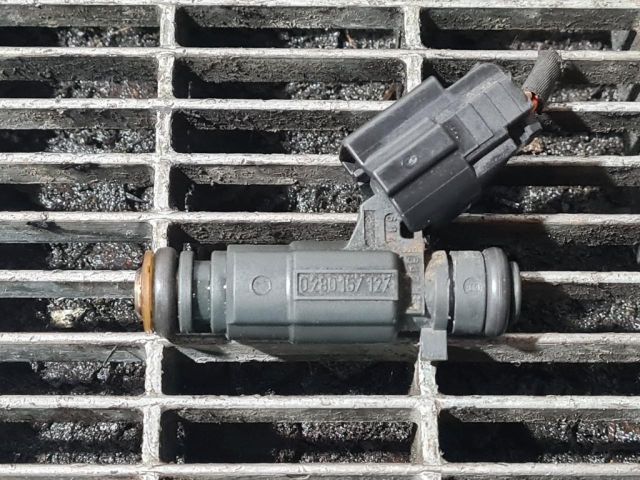 bontott PEUGEOT 2008 Porlasztó (1 db)