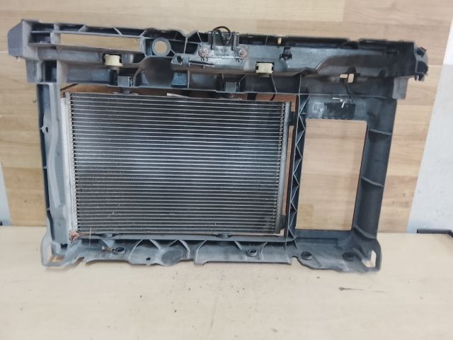 bontott PEUGEOT 2008 Hűtőventilátor Keret