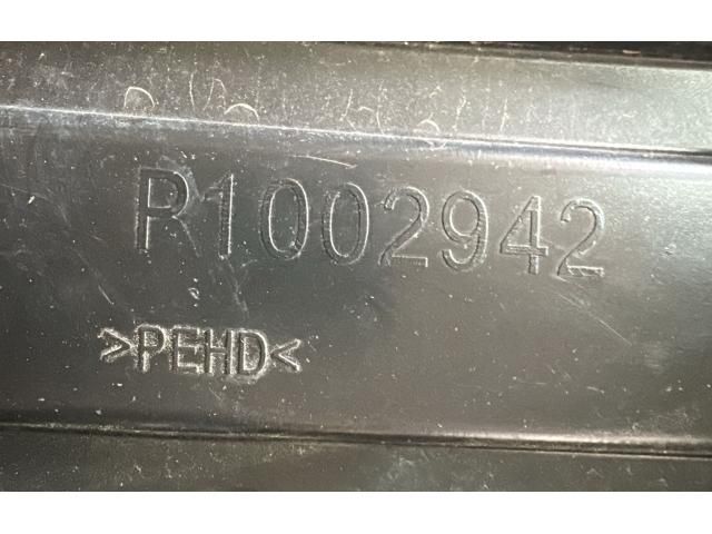 bontott PEUGEOT 2008 AdBlue Tartály