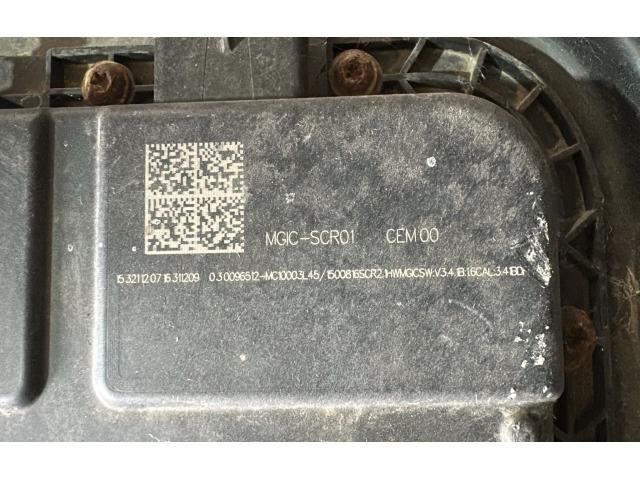 bontott PEUGEOT 2008 AdBlue Tartály