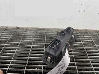 bontott PEUGEOT 2008 Ablakemelő Kapcsoló Négyes / Kettes