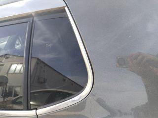 bontott PEUGEOT 2008 Bal C Oszlop Oldalablak Üveg