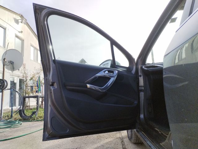 bontott PEUGEOT 2008 Bal első Ajtó (Üres lemez)