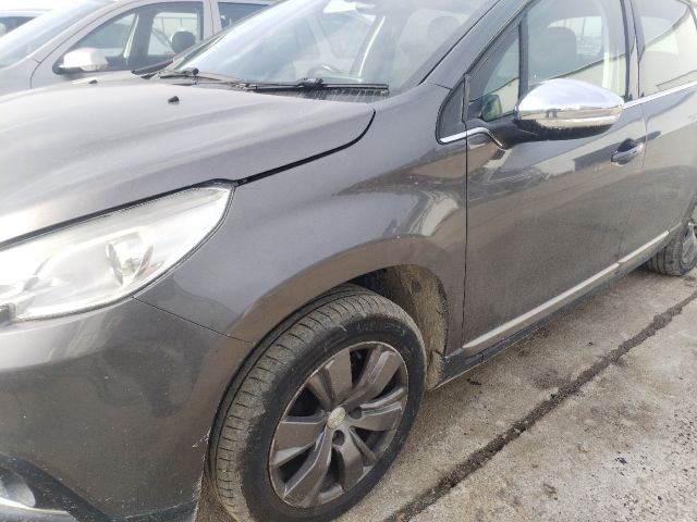 bontott PEUGEOT 2008 Bal első Sárvédő