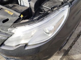 bontott PEUGEOT 2008 Bal Fényszóró