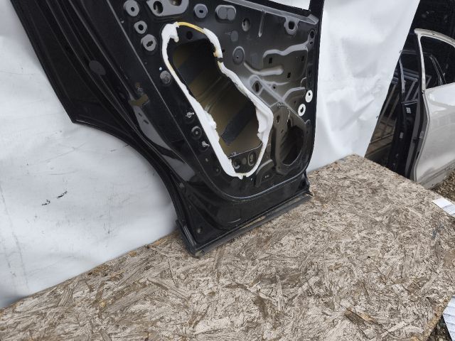 bontott PEUGEOT 2008 Bal hátsó Ajtó (Üres lemez)