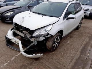bontott PEUGEOT 2008 Bal hátsó Csomagtér Burkolat (Műanyag)