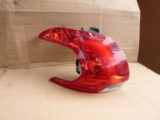 bontott PEUGEOT 2008 Bal Hátsó Lámpa