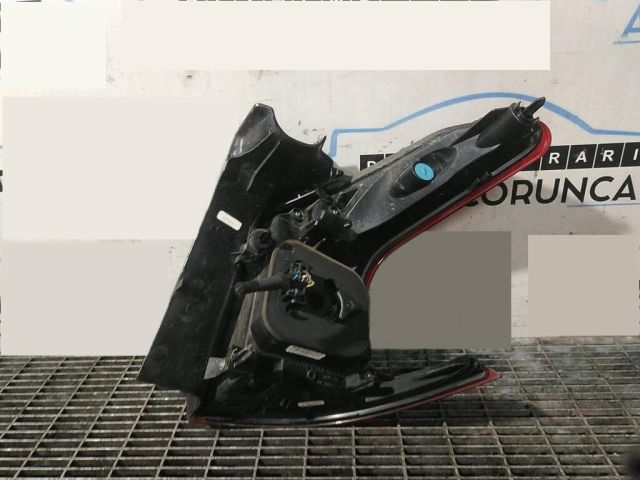 bontott PEUGEOT 2008 Bal Hátsó Lámpa