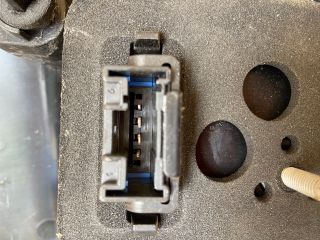 bontott PEUGEOT 2008 Bal Külső Hátsó Lámpa