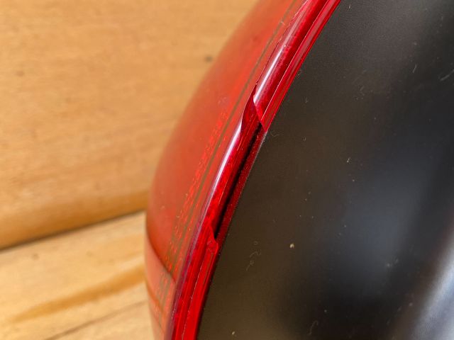 bontott PEUGEOT 2008 Bal Külső Hátsó Lámpa