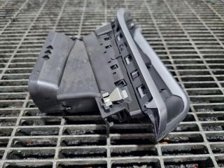 bontott PEUGEOT 2008 Bal Szellőző