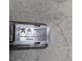 bontott PEUGEOT 2008 Csomagtérajtó Kilincs