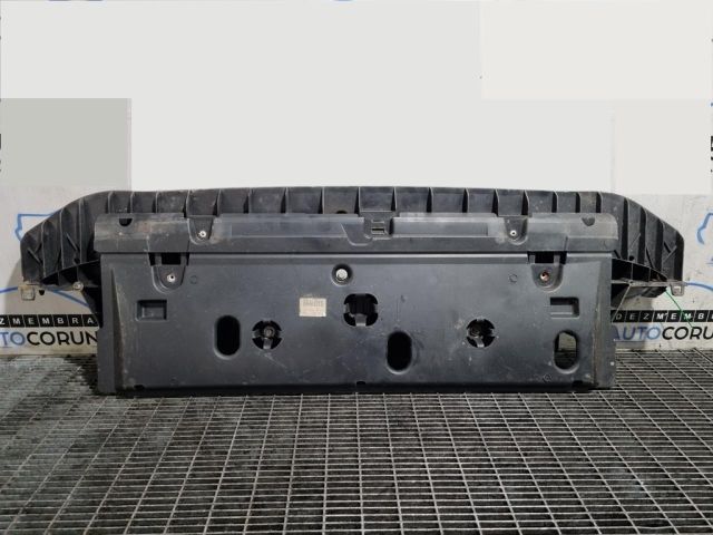 bontott PEUGEOT 2008 Első Koptató