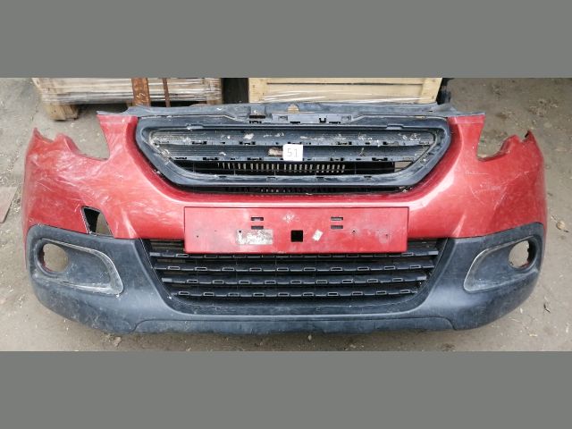 bontott PEUGEOT 2008 Első Lökhárító (Részeivel)