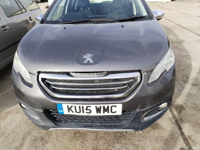 bontott PEUGEOT 2008 Első Lökhárító (Részeivel)