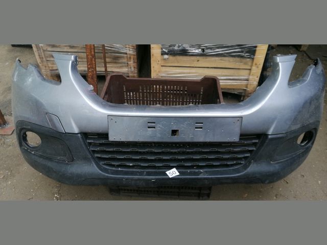 bontott PEUGEOT 2008 Első Lökhárító (Részeivel)