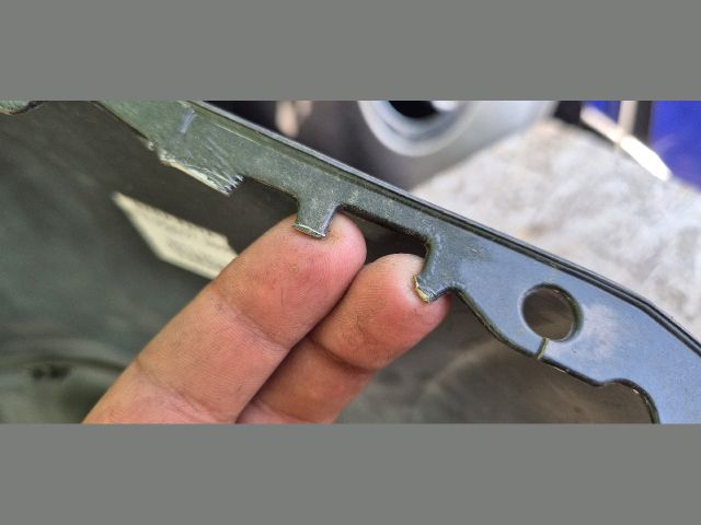 bontott PEUGEOT 2008 Első Lökhárító (Üresen)