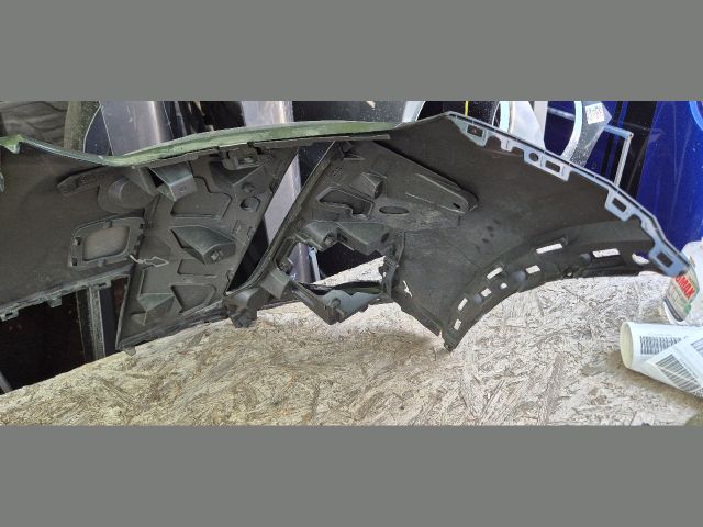 bontott PEUGEOT 2008 Első Lökhárító (Üresen)