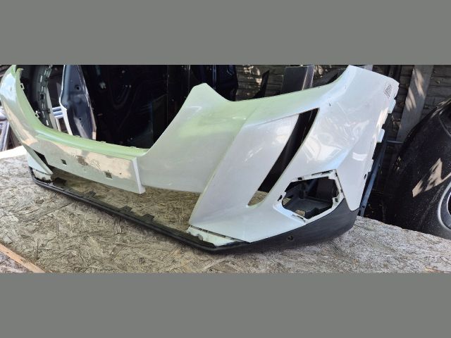 bontott PEUGEOT 2008 Első Lökhárító (Üresen)