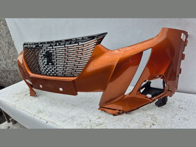 bontott PEUGEOT 2008 Első Lökhárító (Üresen)