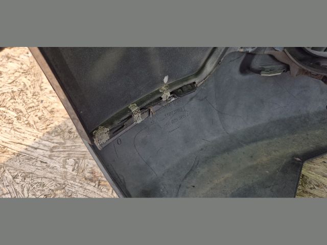 bontott PEUGEOT 2008 Első Lökhárító (Üresen)