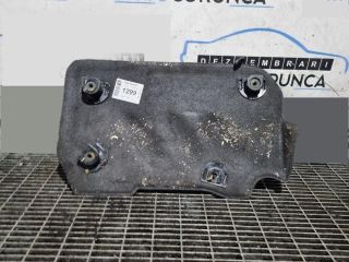 bontott PEUGEOT 2008 Felső Hűtőburkolat