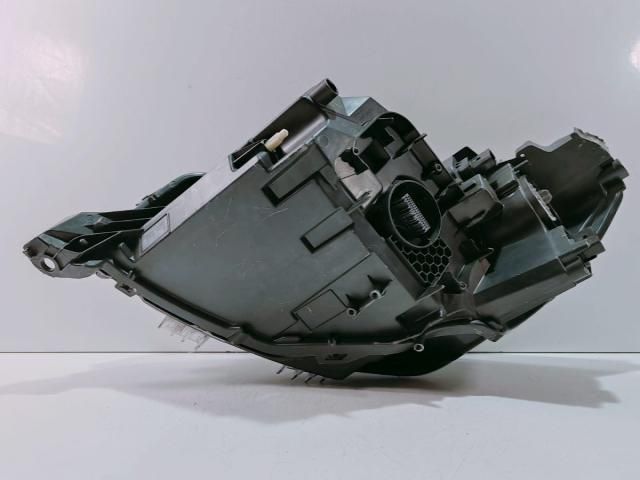 bontott PEUGEOT 2008 Fényszóró (Pozíciófüggetlen)