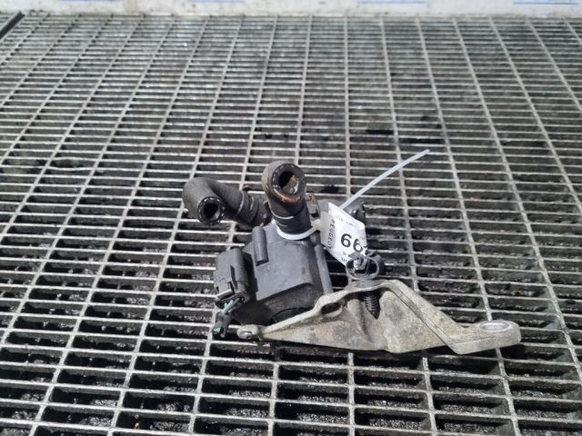 bontott PEUGEOT 2008 Fűtéscsap