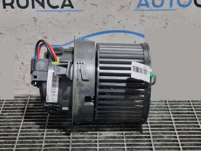 bontott PEUGEOT 2008 Fűtőmotor (Klímás)