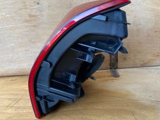 bontott PEUGEOT 2008 Jobb Belső Hátsó Lámpa