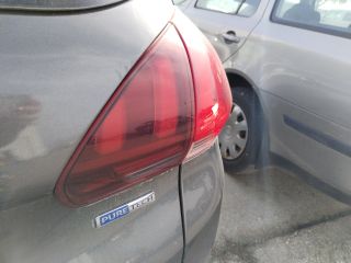 bontott PEUGEOT 2008 Jobb Belső Hátsó Lámpa