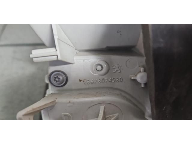 bontott PEUGEOT 2008 Jobb Belső Hátsó Lámpa