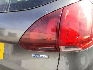 bontott PEUGEOT 2008 Jobb Belső Hátsó Lámpa