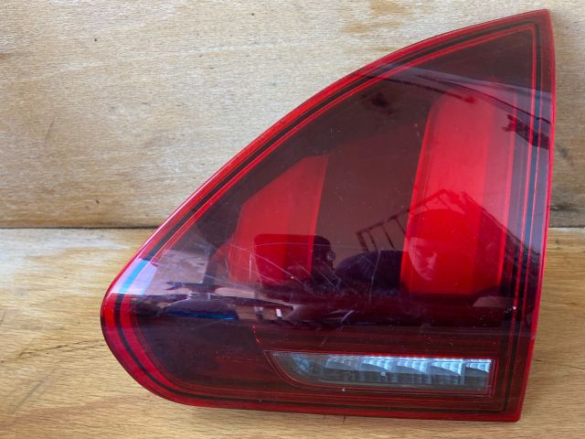 bontott PEUGEOT 2008 Jobb Belső Hátsó Lámpa