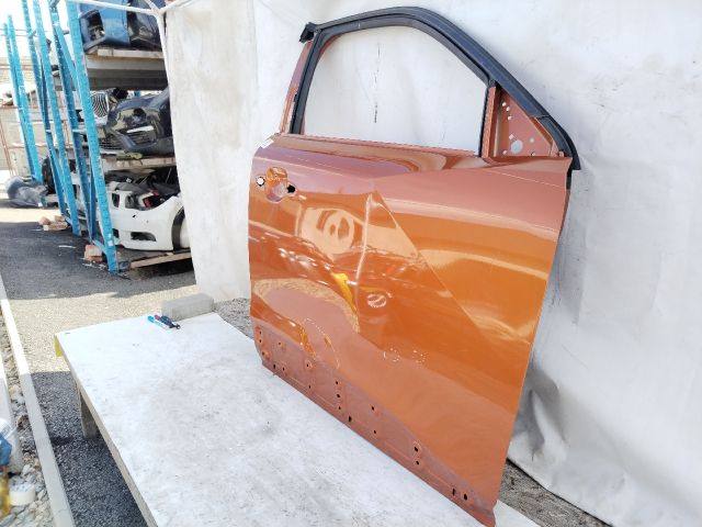 bontott PEUGEOT 2008 Jobb első Ajtó (Üres lemez)