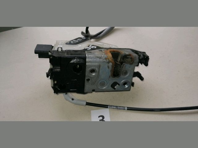 bontott PEUGEOT 2008 Jobb első Ajtózár