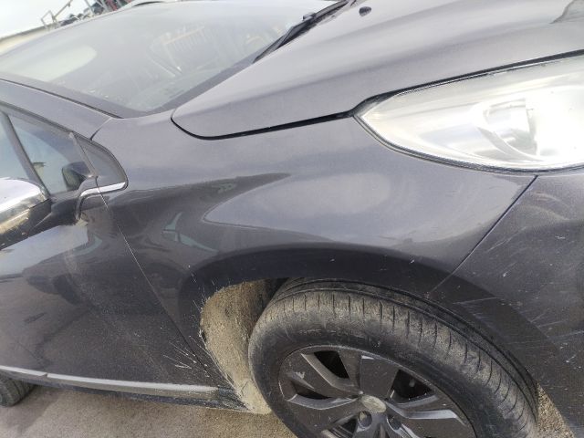 bontott PEUGEOT 2008 Jobb első Sárvédő