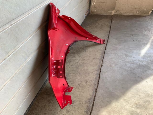 bontott PEUGEOT 2008 Jobb első Sárvédő