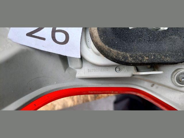 bontott PEUGEOT 2008 Jobb Hátsó Lámpa