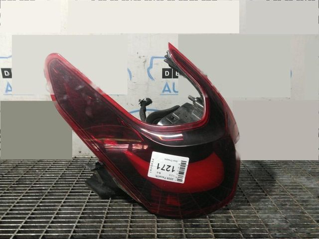 bontott PEUGEOT 2008 Jobb Hátsó Lámpa