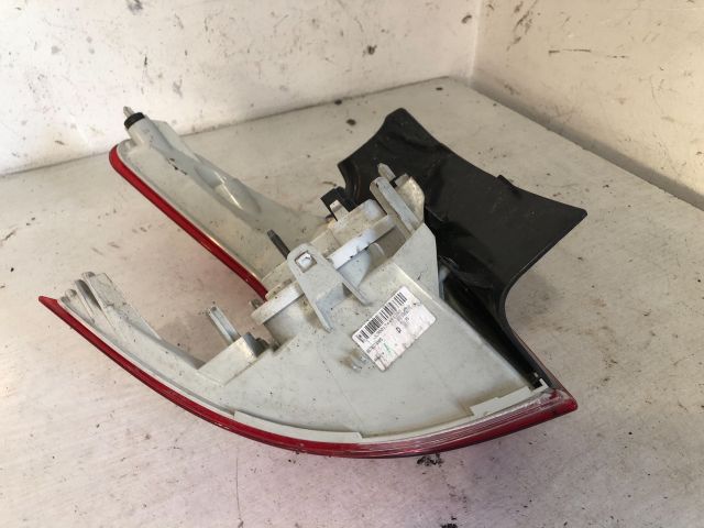 bontott PEUGEOT 2008 Jobb Külső Hátsó Lámpa