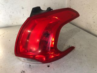 bontott PEUGEOT 2008 Jobb Külső Hátsó Lámpa