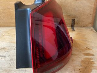 bontott PEUGEOT 2008 Jobb Külső Hátsó Lámpa