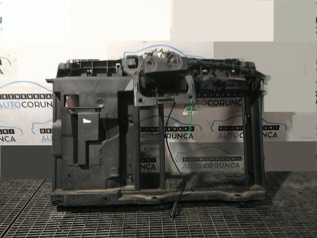 bontott PEUGEOT 2008 Jobb Küszöb