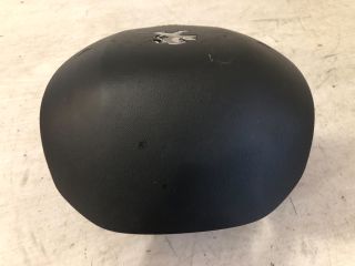 bontott PEUGEOT 2008 Kormánylégzsák