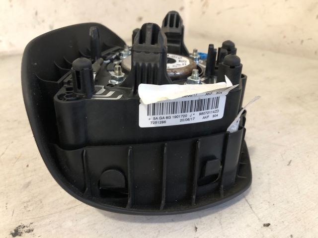 bontott PEUGEOT 2008 Kormánylégzsák