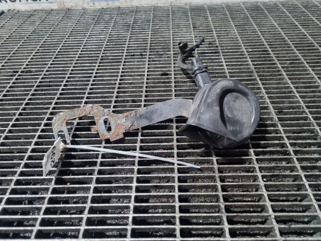 bontott PEUGEOT 2008 Kürt