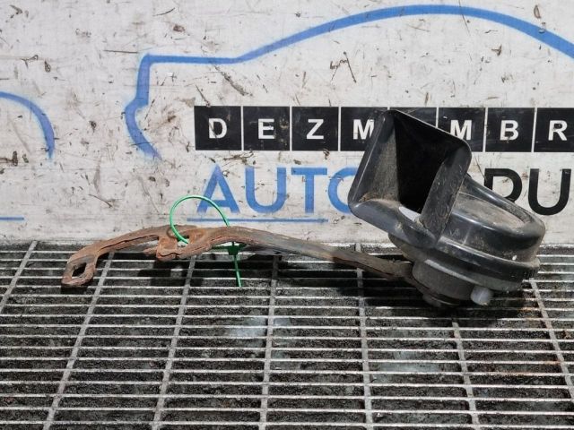 bontott PEUGEOT 2008 Kürt